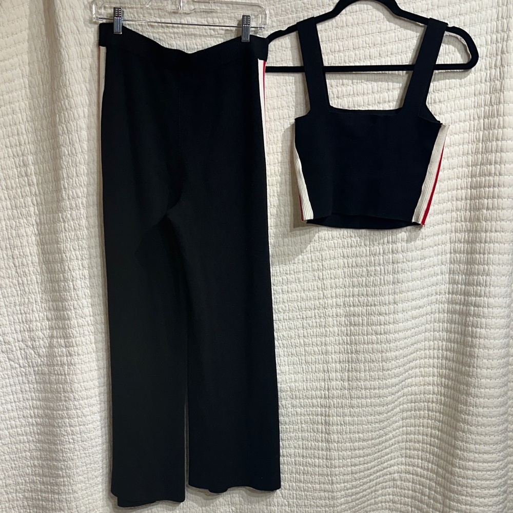 House of Harlow 1960 Black Two-Piece Set With White and Red Side Stripe Size S - Picture 7 of 7